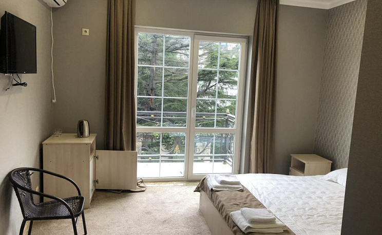 Отель RICH, Гагра - Изображение 0